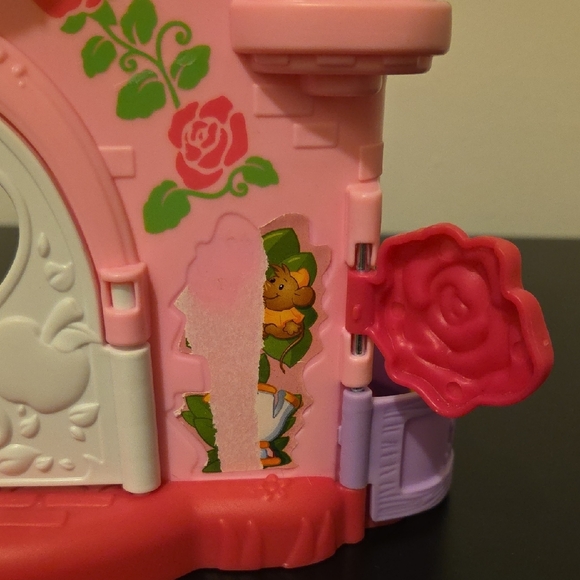 Little People Disney Princess Play And Go Castle - Portable Playset - Picture 3 of 11